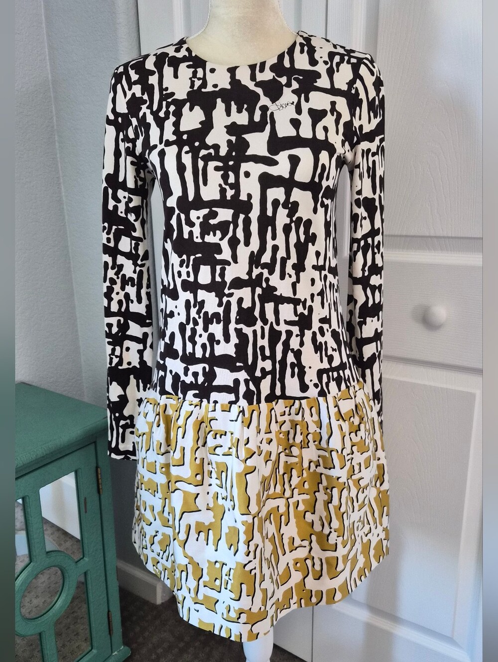 DVF Abstract Print Silk Drop Waist Dress Mod Artsy Statement Size 4